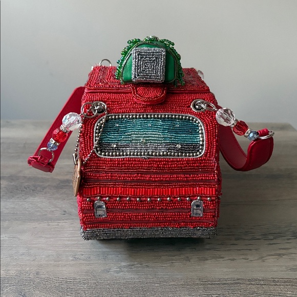 Mary Frances All Spruced Up Christmas Car - Picture 9 of 14